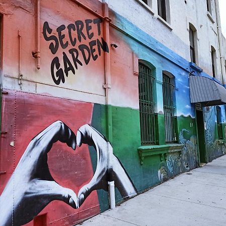 Хостел Secret Garden Backpackers, Сидней Экстерьер фото